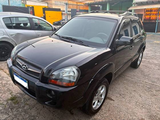 HYUNDAI TUCSON 2.0 MPFI GLS 16V 143CV 2WD FLEX 4P AUTOMÁTICO HYUNDAI TUCSON 2.0 MPFI GLS 16V 143CV 2WD FLEX 4P AUTOMÁTICO